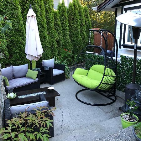 Cozy And Modern 3 Bedroom In Central Location! Виктория Екстериор снимка